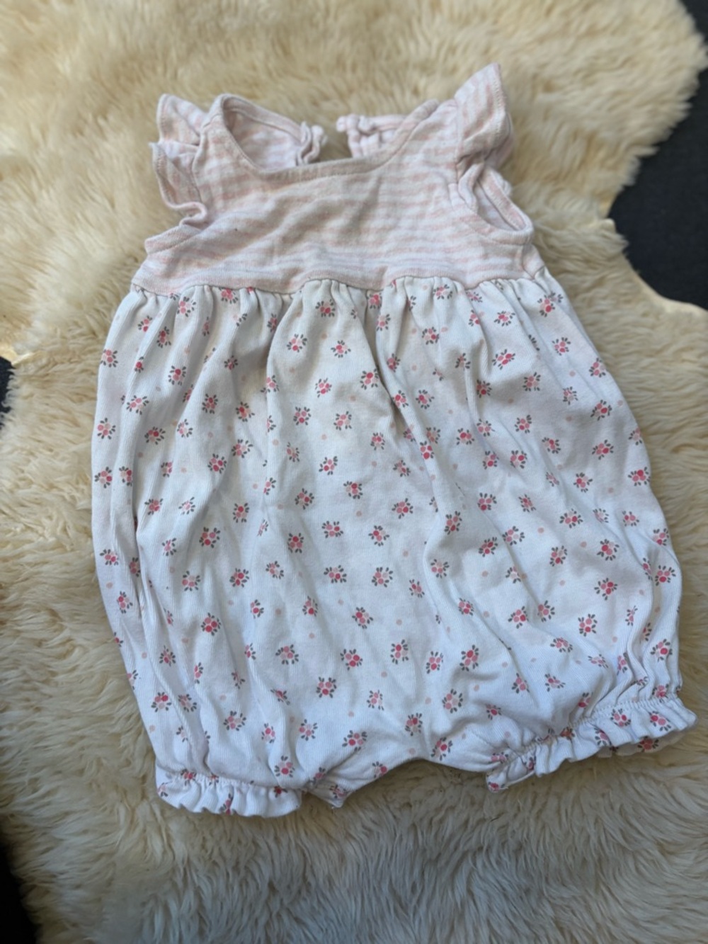 Gap-Baby Girl Floral Bubble Romper in Pink and White